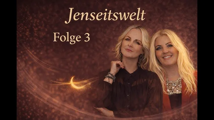 Podcast‑Cover „Jenseitswelt – Folge 3“ mit Ursula Haimerl und Caroline Stiegler vor einem mystischen Sternenhintergrund.